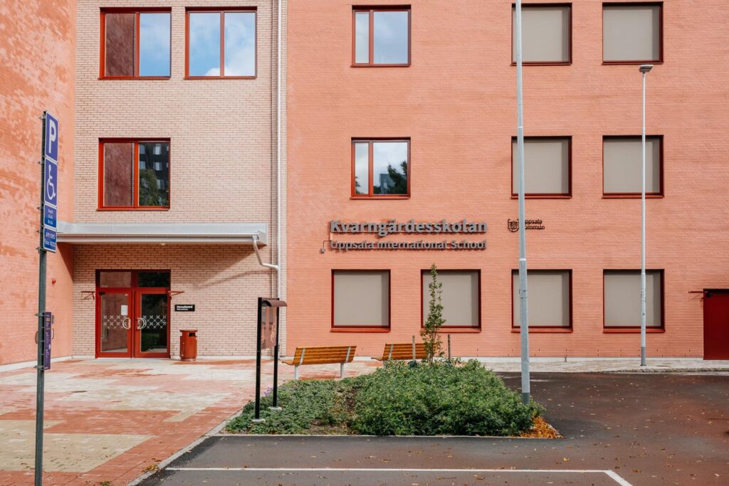 Kvarngärdesskolan. Nyproduktion av skola, idrottshall och utemiljö.